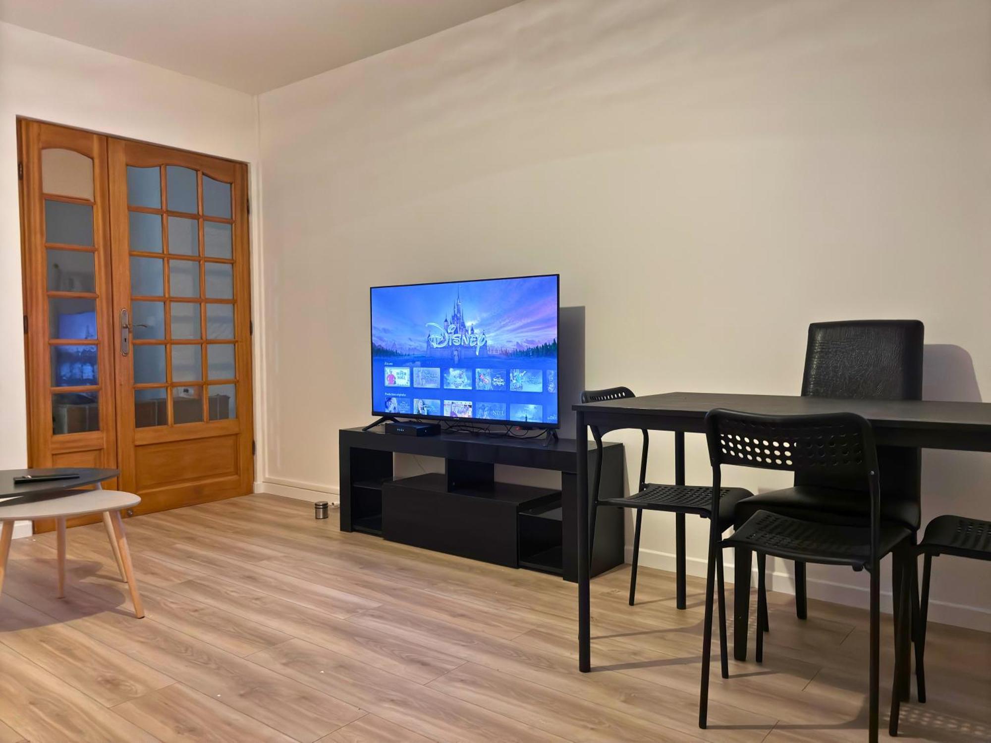 La Tour - Tout Confort - Hypercentre - Balcon #Sirdest Franconville  Ngoại thất bức ảnh
